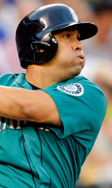 GM Moore believes Morales 'solidifies' Royals' lineup